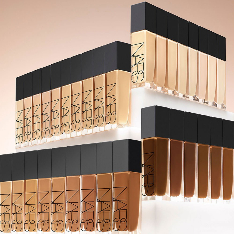 Kem nền NARS Natural Radiant Longwear Foundation