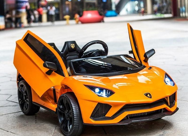 Ô tô điện trẻ em Lamborghini Aventador cánh mở
