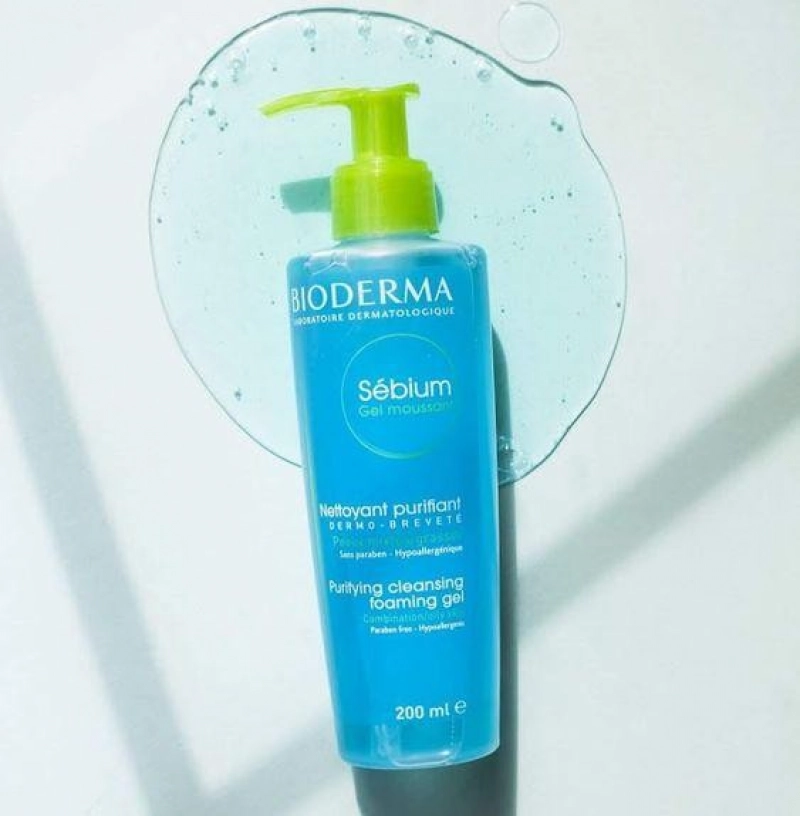 Gel rửa mặt tạo bọt Bioderma Sebium Gel Moussant