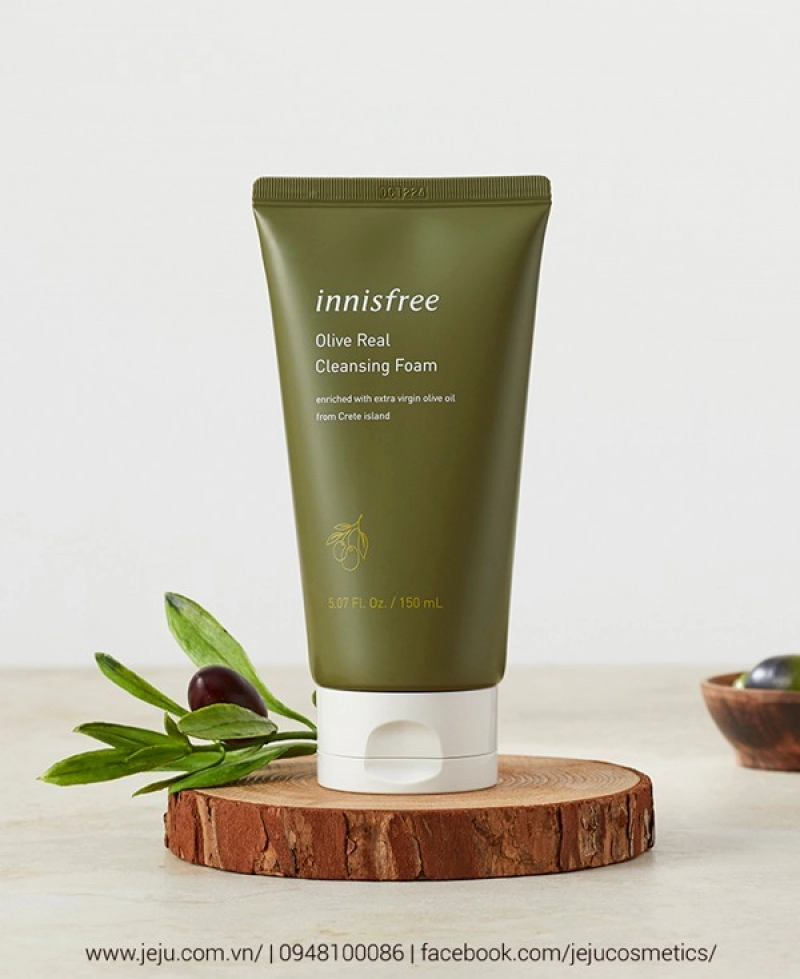 Sữa Rửa Mặt Dưỡng Ẩm Chuyên Sâu – Innisfree Olive Real Cleansing Foam