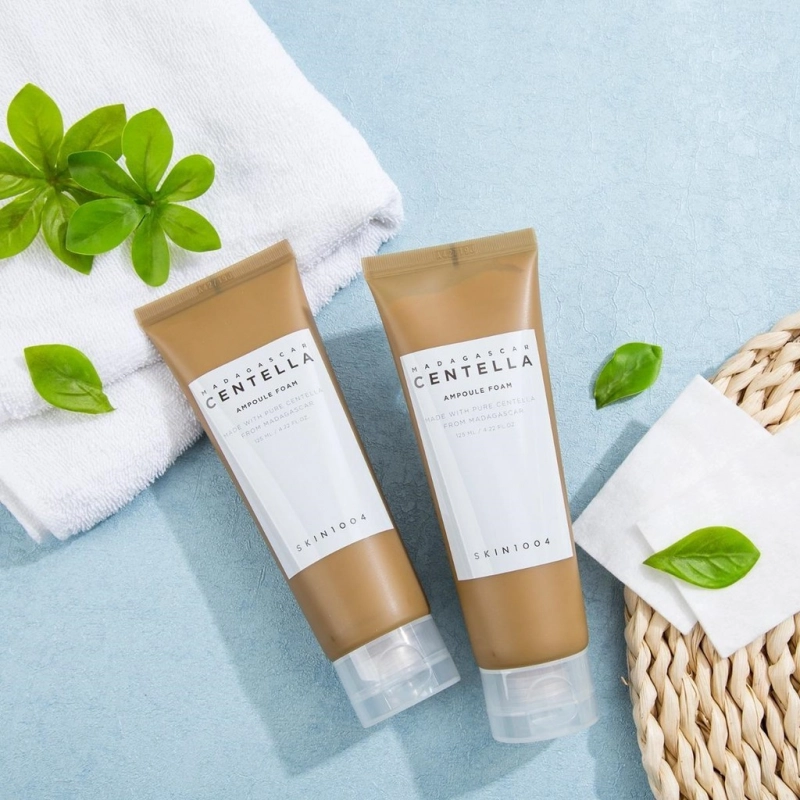 SỮA RỬA MẶT Chiết Xuất Rau Má SKIN1004 Madagascar Centella Ampoule Foam