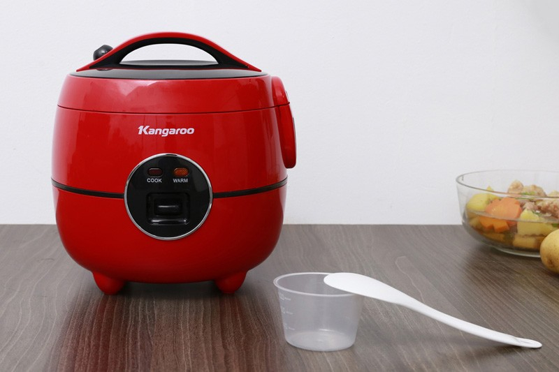 Nồi cơm điện Kangaroo 1.2 lít KG822