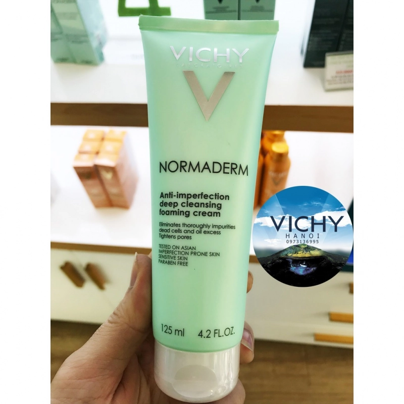 Sữa Rửa Mặt Ngừa Mụn & Se Khít Lỗ Chân Lông Vichy Normaderm