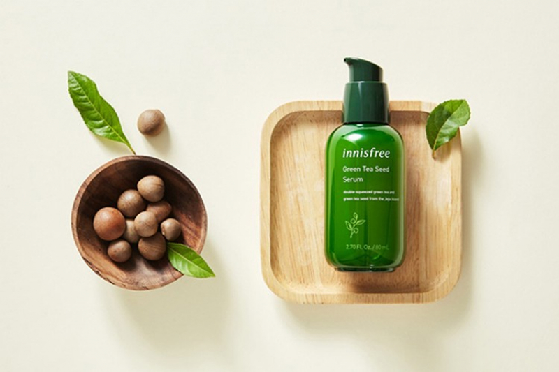 Tinh chất dưỡng ẩm cô đặc từ trà xanh và dầu hạt trà xanh tươi Jeju Innisfree The Green Tea Seed Serum