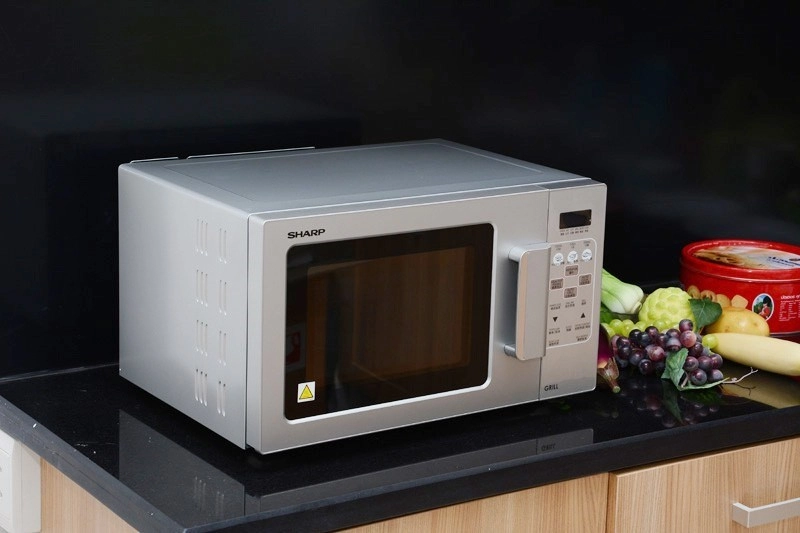Lò Vi Sóng Sharp 20 Lít Có Nướng R-678VN