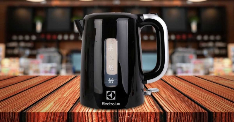 Ấm đun nước Electrolux EEK3505 1.7L