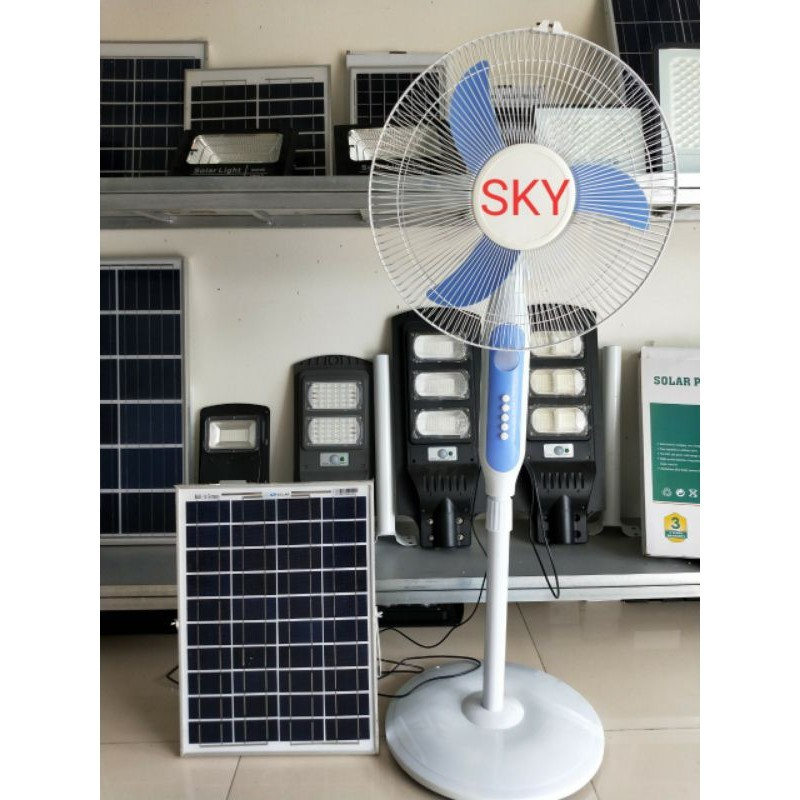 Quạt tích điện sử dụng năng lượng mặt trời SKY